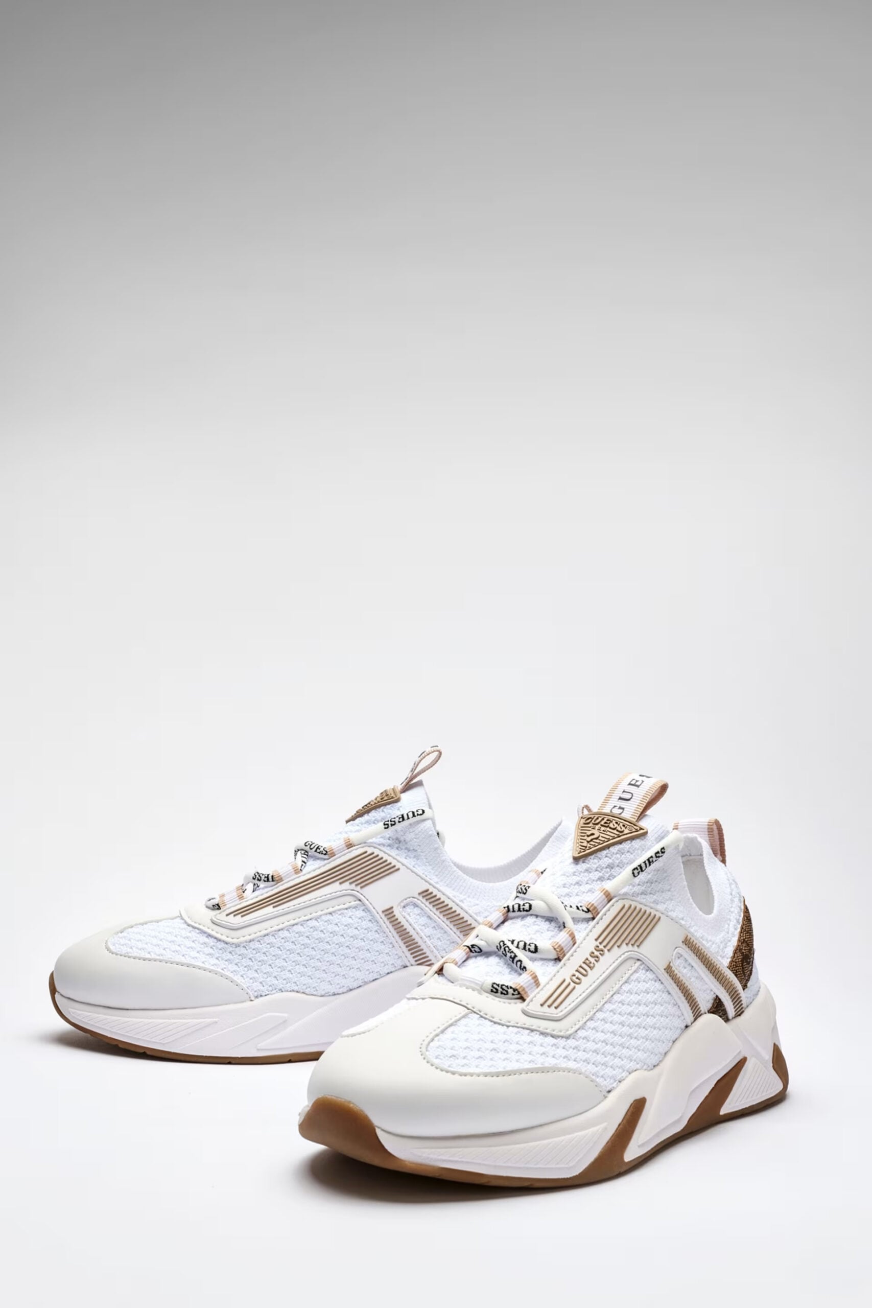 Guess Γυναικείο Sneaker Genga (FLPGENFAP12-WHITE)